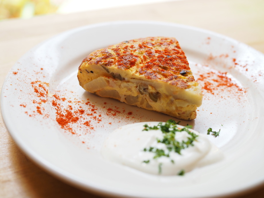 オムレツ 具 だ くさん