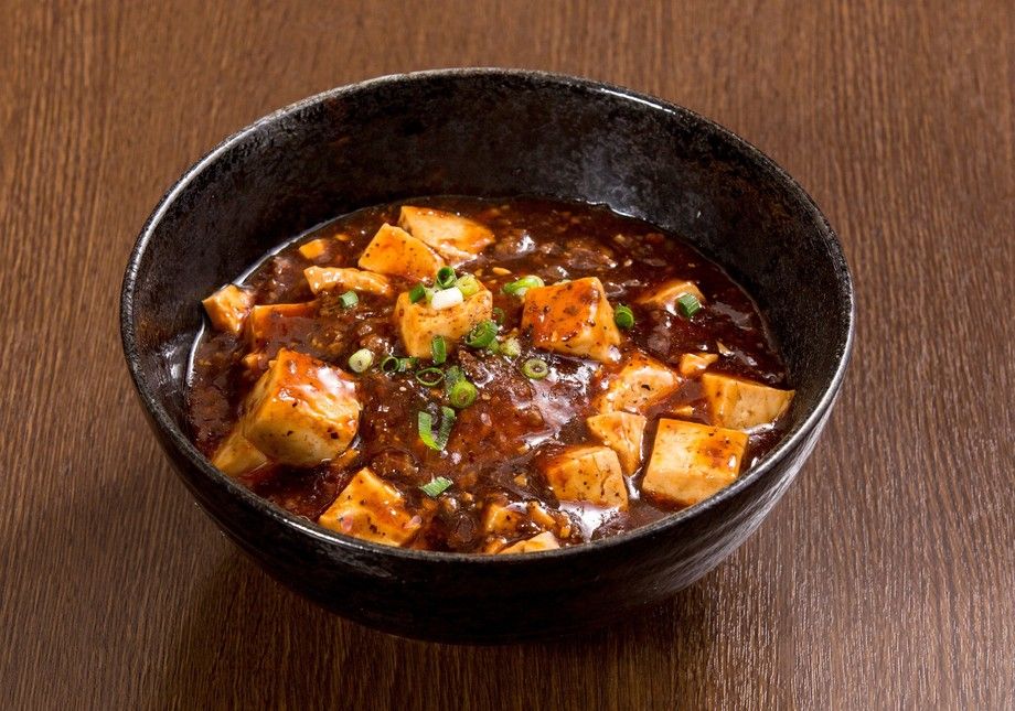 マーボー丼 C — 麺飯店 天地人
