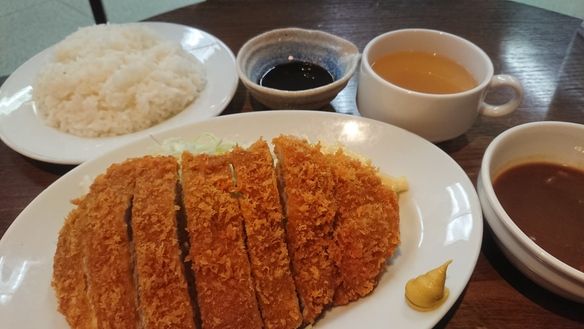 ランチメニュー ビヤホール有楽町電気ビル