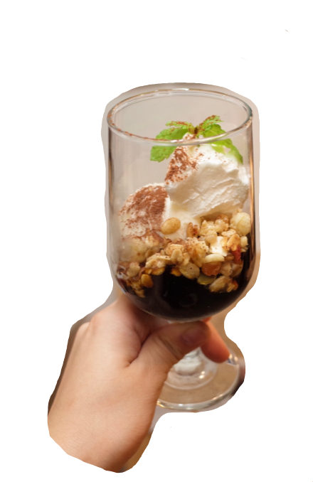 ほろにが珈琲のミニパフェゼリー めがね製作所カフェ藍丸 メガネセイサクショカフェアイマル のメニュー 創作和食