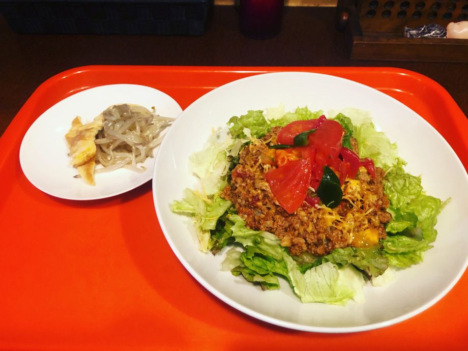 タコライス アジアン居酒屋パーバーン あじあんいざかやぱーばーん のメニュー タイ料理