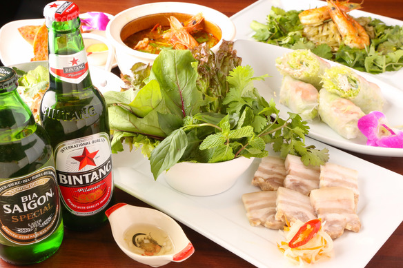 大人気!!パクチー盛りだくさん!2H飲み放題付き パクチー狂コース!!4名様〜