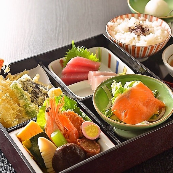 ランチ 和彩酒蔵だるま 八重洲地下街