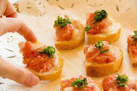 ザ・バイキング2014の料理:ネギトロと長芋のカナッペ