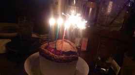 当日お誕生日のお客様にはホールケーキプレゼント♪(前日までの御予約で要お申し出)