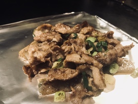 自家製ヤンニンが合う!アゴスジこんにゃく塩焼き 800円