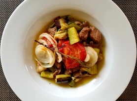 ラムと夏野菜のオーブン煮込み
