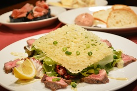 ラム肉のロースト~チーズ煎餅のせ~
