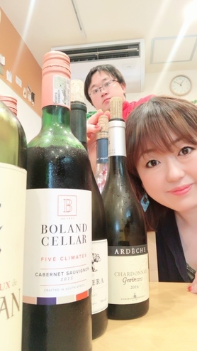 お家の近くに都内まで行かなくても、美味しいものが食べられる、隠れ家的なお店があったらいいなぁと思ってお店を出しました。お客様一人一人との関係を大切にし、お客様が「こんなのないの?」と気軽に言えちゃうお店です。