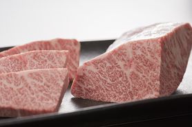岩手県小形牧場直送!!A5ランクの前沢牛入荷