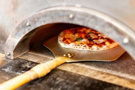 本格ピザ釜で本場の味をどうぞ!!