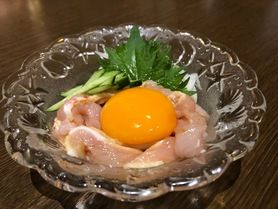 地鶏ユッケ