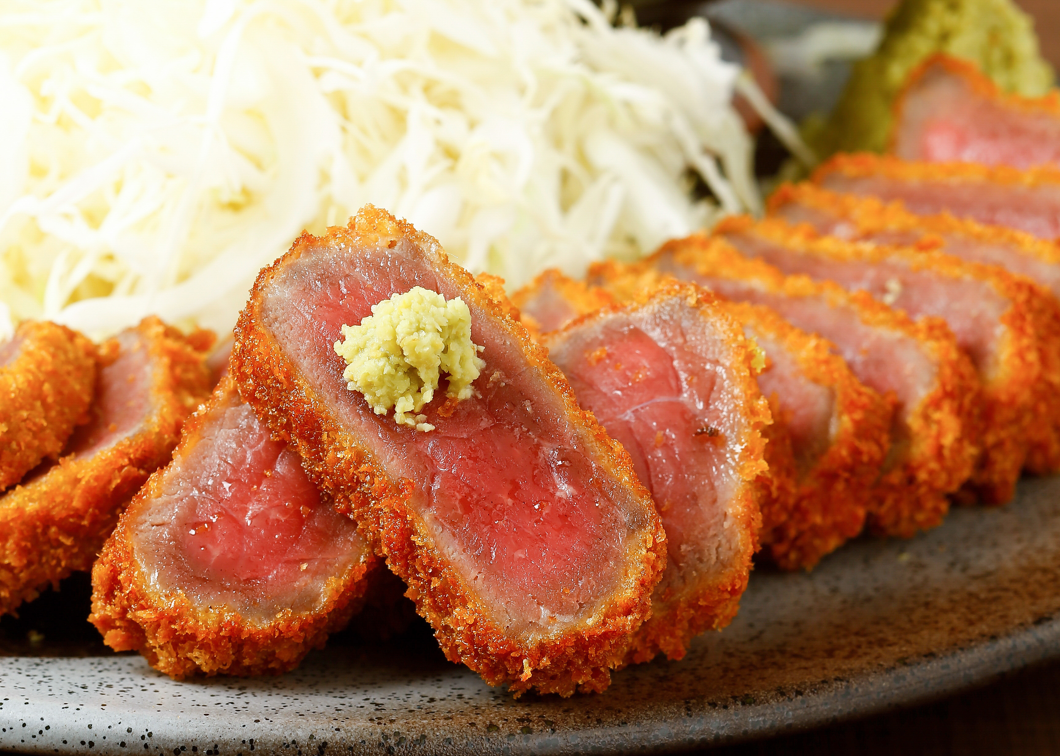 話題の牛カツがたったの500円 牛カツ専門店 京都勝牛 が秋葉原にopen 8月6日 土 限定のイベントを見逃すな Favy ファビー