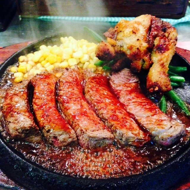 【東京】生ハムもローストビーフも食べ放題!? 肉食べ放題開催中のお店9選