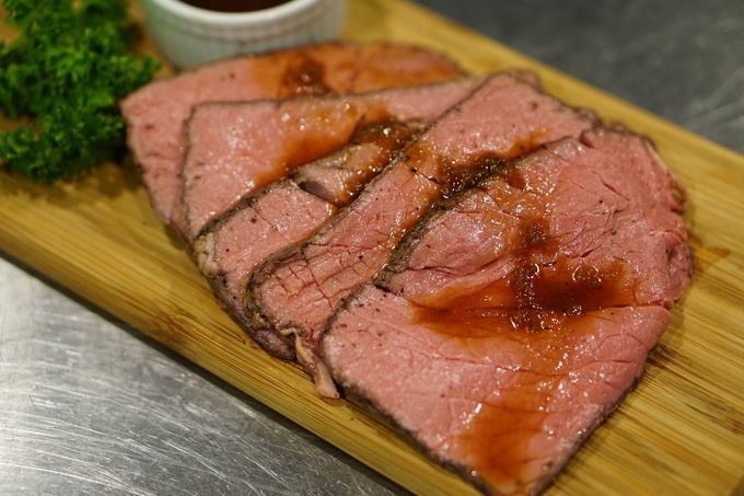 【五反田】ローストビーフも生ハムも食べ放題!日本酒の楽園『SAKEおかわり』で夢の肉祭り開催!