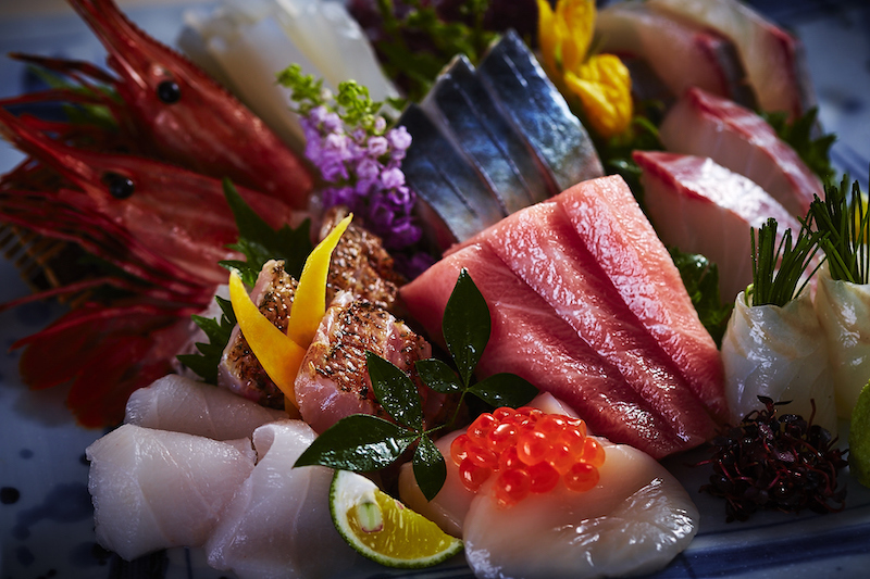 小田原 白身の大トロ アブラボウズや生しらすも Ryo の朝穫れ魚がすごい Favy ファビー