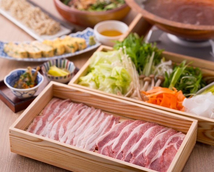 【新宿】ふぐにしゃぶしゃぶ、手羽先食べ放題も!忘年会のお店に迷ったら行くべきお店6選