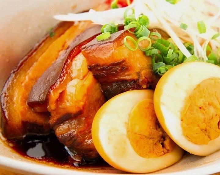 藤沢 とろっとろのコク旨ラフテーは絶対食べるべき 本格沖縄料理を楽しめる ハイサイ うる虎 Favy ファビー