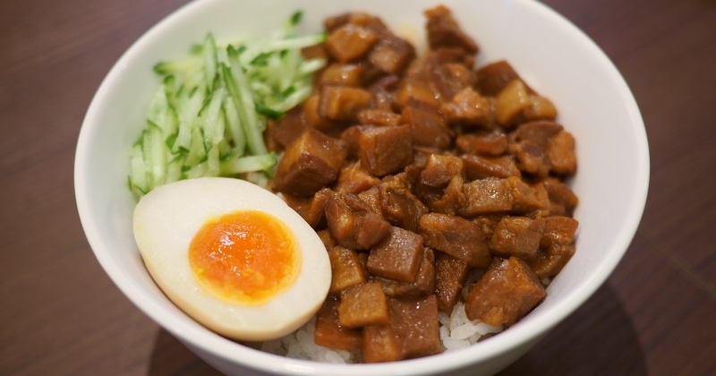 神田 名物 魯肉飯 はヤミツキ必至 今夜は台湾料理でちょい飲みしよう 台湾machi Favy ファビー