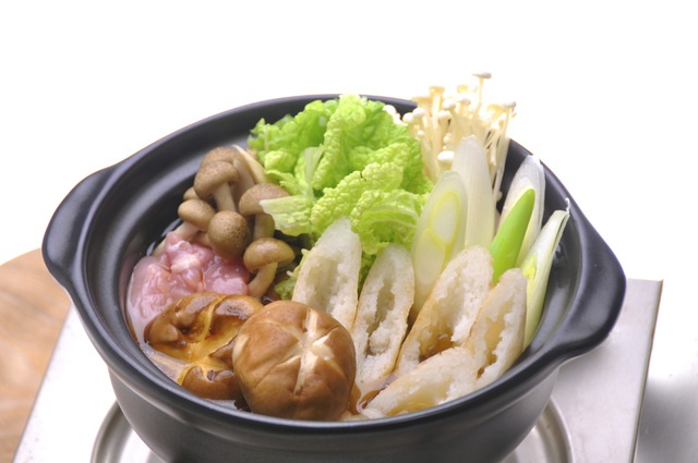 秋田グルメ モチモチの食感が病みつき 秋田名物 きりたんぽ鍋 が食べられる東京のお店5選 Favy ファビー