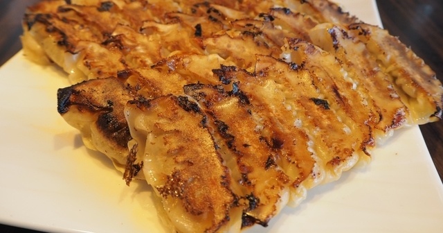 【飯田橋】熟練職人のみが作れる極薄皮餃子が食べ放題『珉珉』の中華三昧コースがお得!