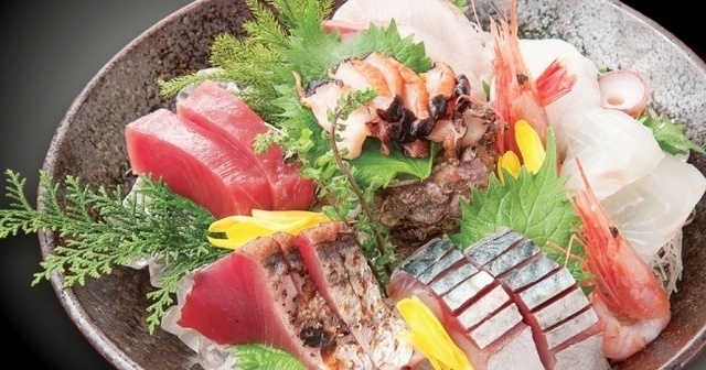 【期間限定】刺身8点盛りが540円!生本鮪を半額で楽しめるイベントが『日本海庄や』で開催