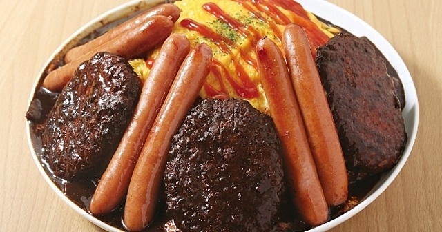 完食で無料 総重量3 5kgの 肉のせデカ盛りオムライス が 神田たまごけん から登場 Favy ファビー