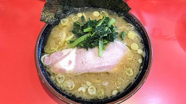 “家系ラーメン部”イチオシ!和田町『どんとこい家』で本気の濃厚豚骨に出会う