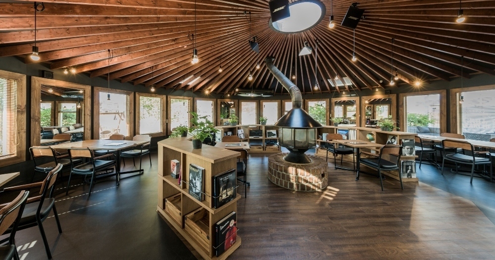 大津 3つの世界が共存する 琵琶湖近くのおしゃれなカフェで午後のひとときを What S The Life Favy ファビー