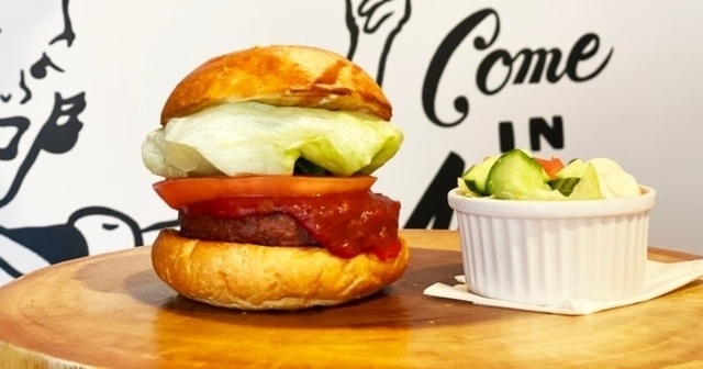 100%植物性パティ使用!地球に優しいバーガーが三軒茶屋『TEN FINGERS BURGER』に登場