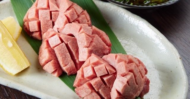 【梅田】極厚牛タンに塩で楽しむ新鮮ホルモン!ガッツリ焼肉なら『梅田ホルモン酒場 鬼に金棒』へ!