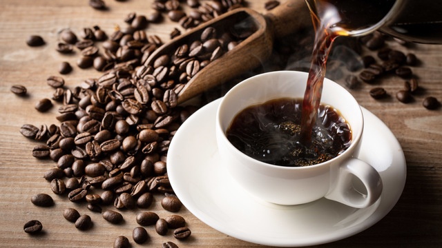 香り高いハンドドリップコーヒーが1杯480円から。豆にも抽出にもこだわる『コーヒーマフィア 有明』