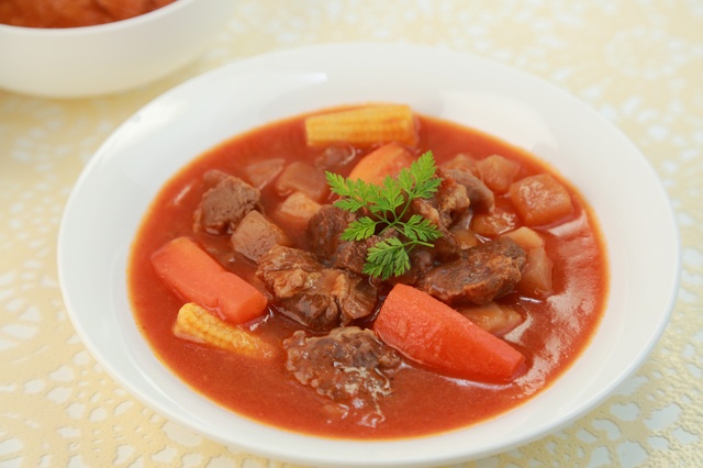 ボルシチやピロシキ等が楽しめる都内の本格ロシア料理店5選 寒い時期は雪国の家庭料理で暖まろう Favy ファビー