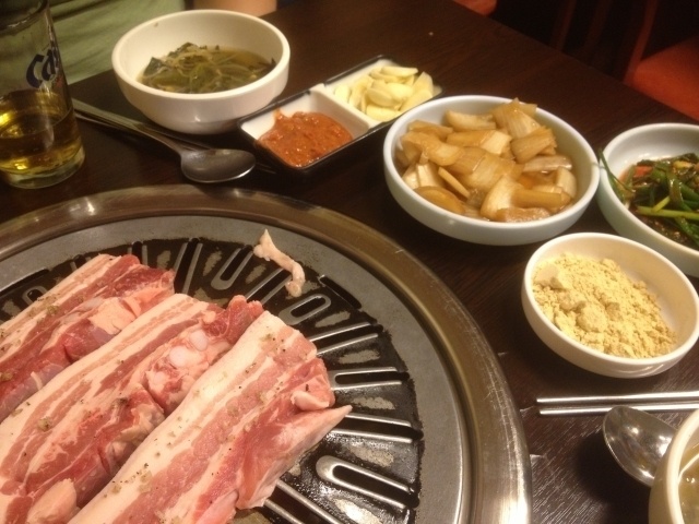 焼肉をゴージャスに 川口で楽しめるサムギョプサルのお店3選 Favy ファビー
