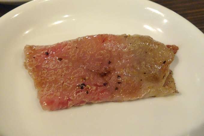 六本木のおすすめ焼肉店「ニクアザブ 六本木店」の「トモサンカク」