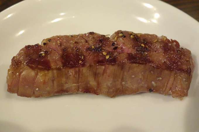 六本木のおすすめ焼肉店「ニクアザブ 六本木店」の「ハラミ」