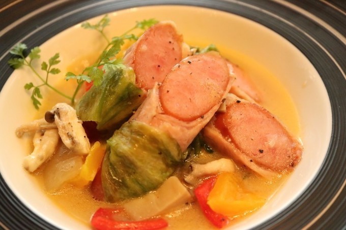 5 29まで ラディーチェ 代官山 でソーセージにチーズやレタスを巻きつけた新メニューが登場 Favy ファビー