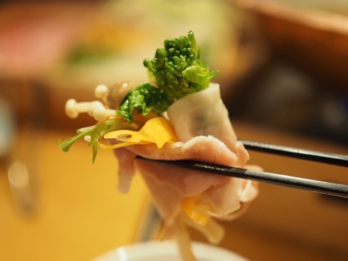 【待望の復活】追いハマグリの濃厚すぎるお出汁でしゃぶしゃぶ!お出汁を食べる『おかか新宿』