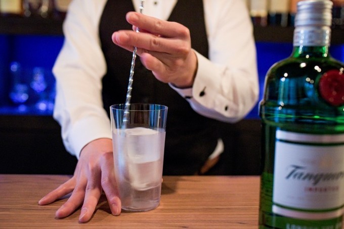 『BAR CENACOLO』ジントニック