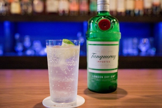 『BAR CENACOLO』ジントニック