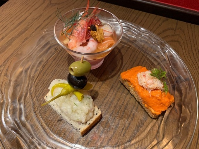 『リザラン新橋店』前菜