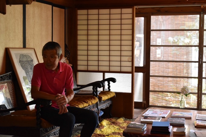 食後にお話しに来てくださる瀬口氏