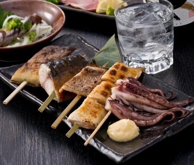 『渋谷東急本店前のひもの屋』干物串5種盛り合わせ