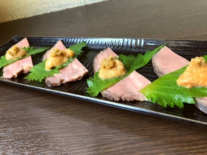 『てまえみそ』の「極上の牛タンと生うにのうににく みそわさび」