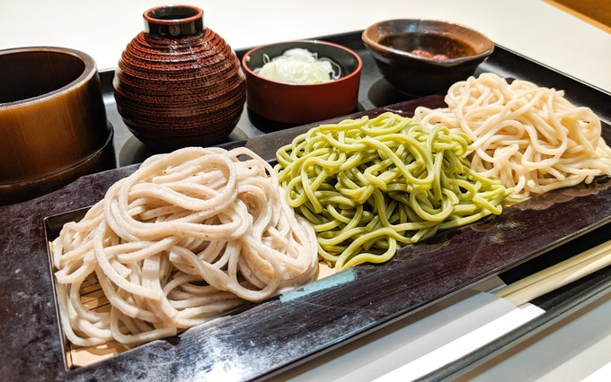 三色そば