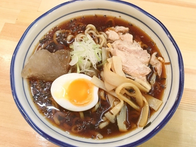『麺 吉賞』の「(冷)溜醤油らーめん」
