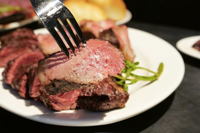 『T8 Steak House』のクーレットステーキ