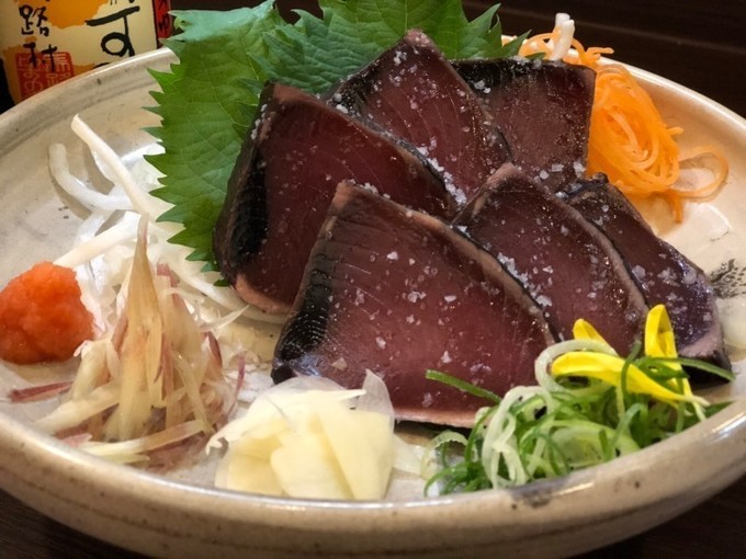 『土佐盛り 魚っと』カツオのたたき