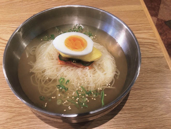 炭火焼肉やまや、冷麺、焼肉店