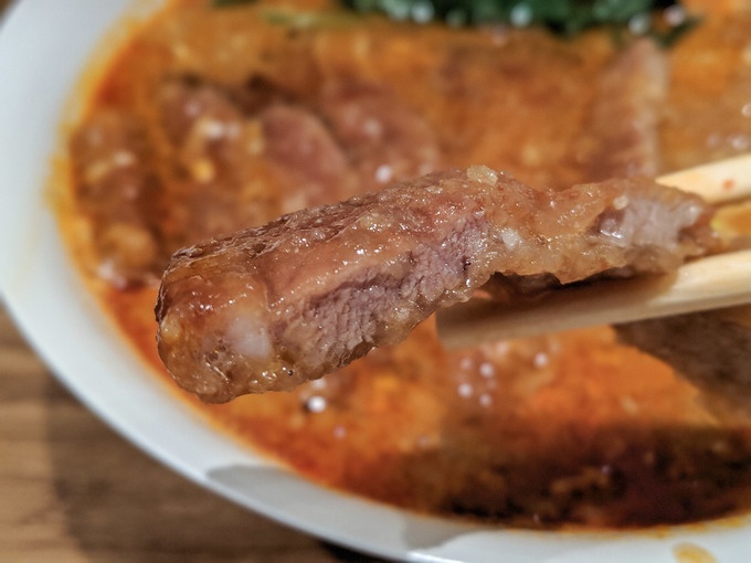 渋谷レンゲノゴトクの排骨担々麺の肉